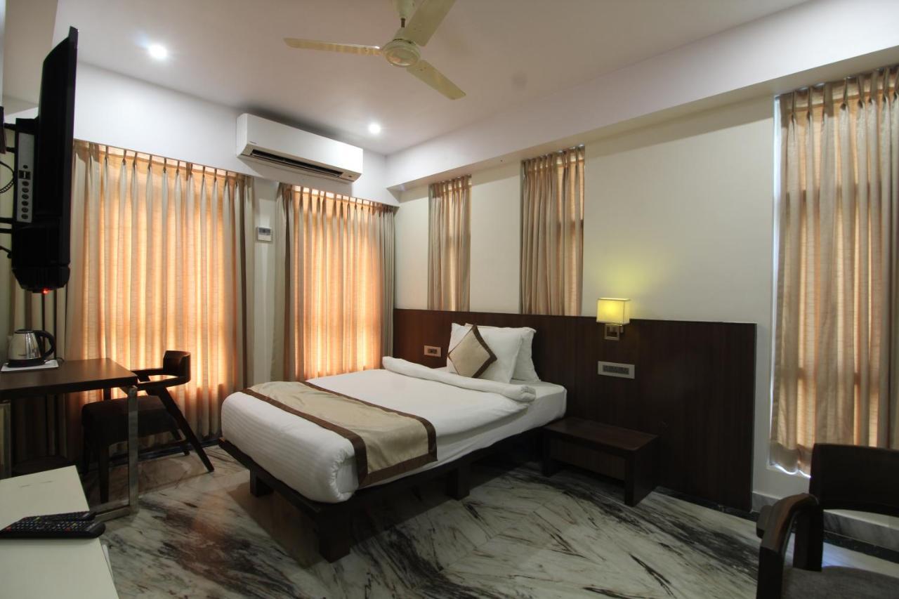 Treebo Seaesta Rk Beach Visakhapatnam Ngoại thất bức ảnh